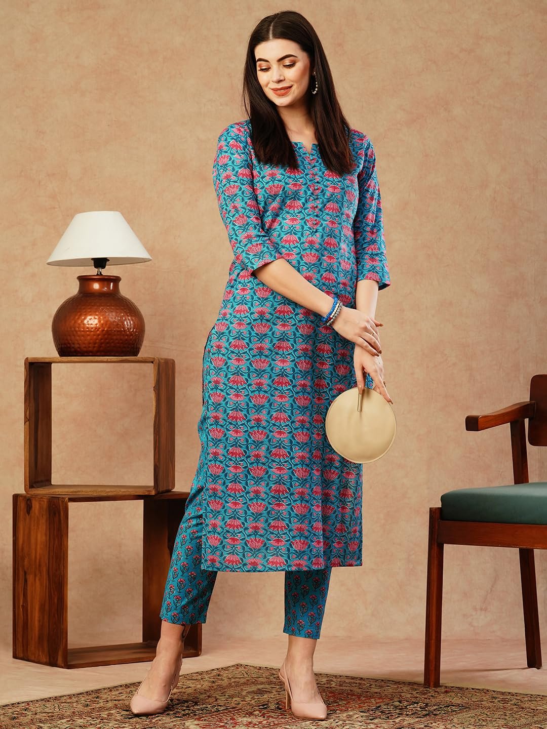 GoSriKi Women's Cotton Blend Printed Straight Kurta With Pant