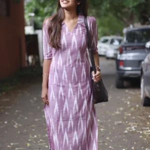 GoSriKi Women's Rayon Blend Printed Collar Neck Kurta With Pant