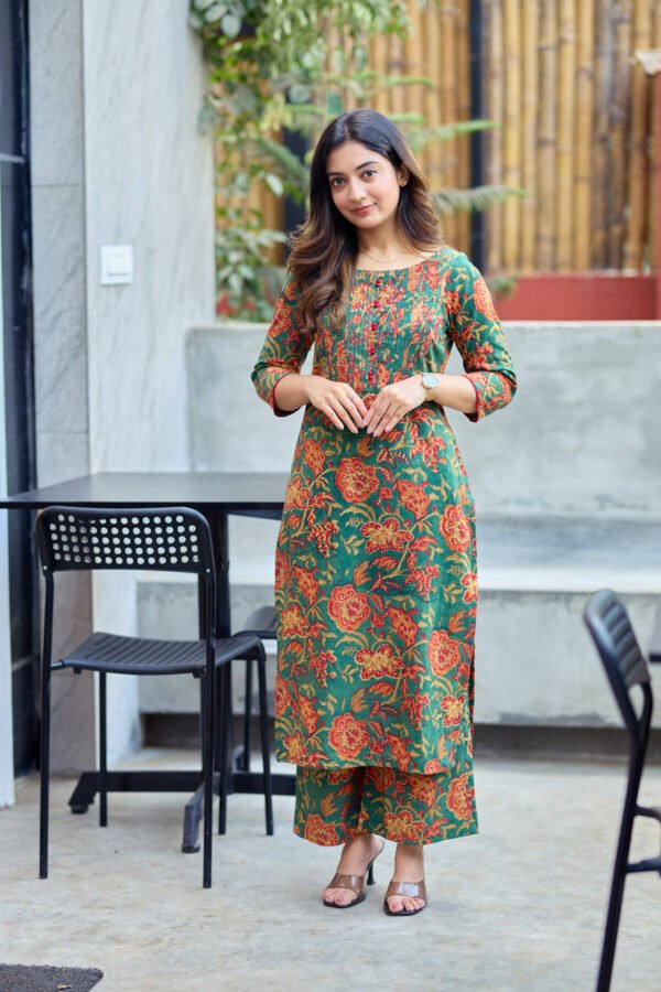 GoSriKi Women's Rayon Blend Straight Printed Kurta with Palazzo