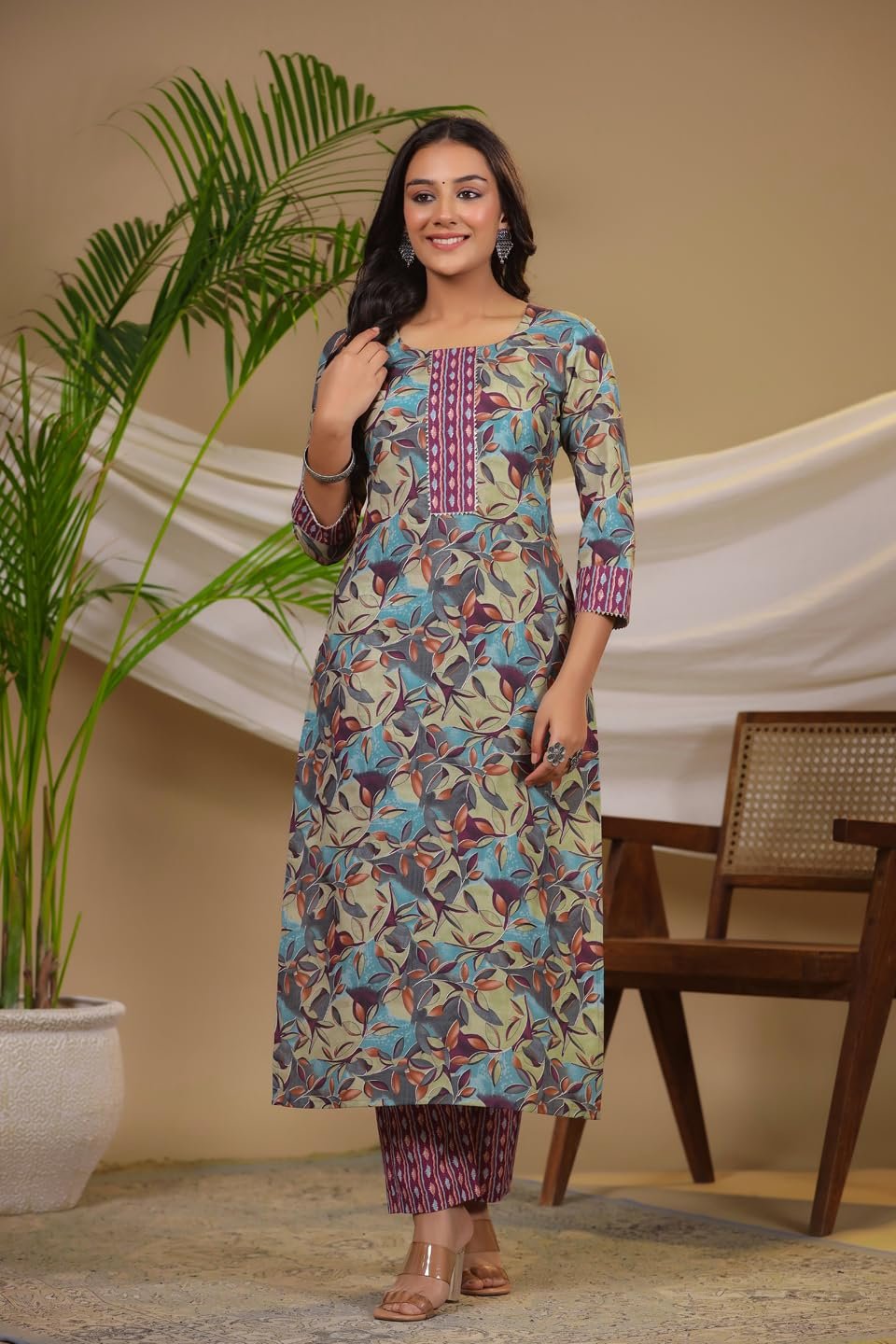 GoSriKi Women's Cotton Blend Straight Printed Kurta with Pant