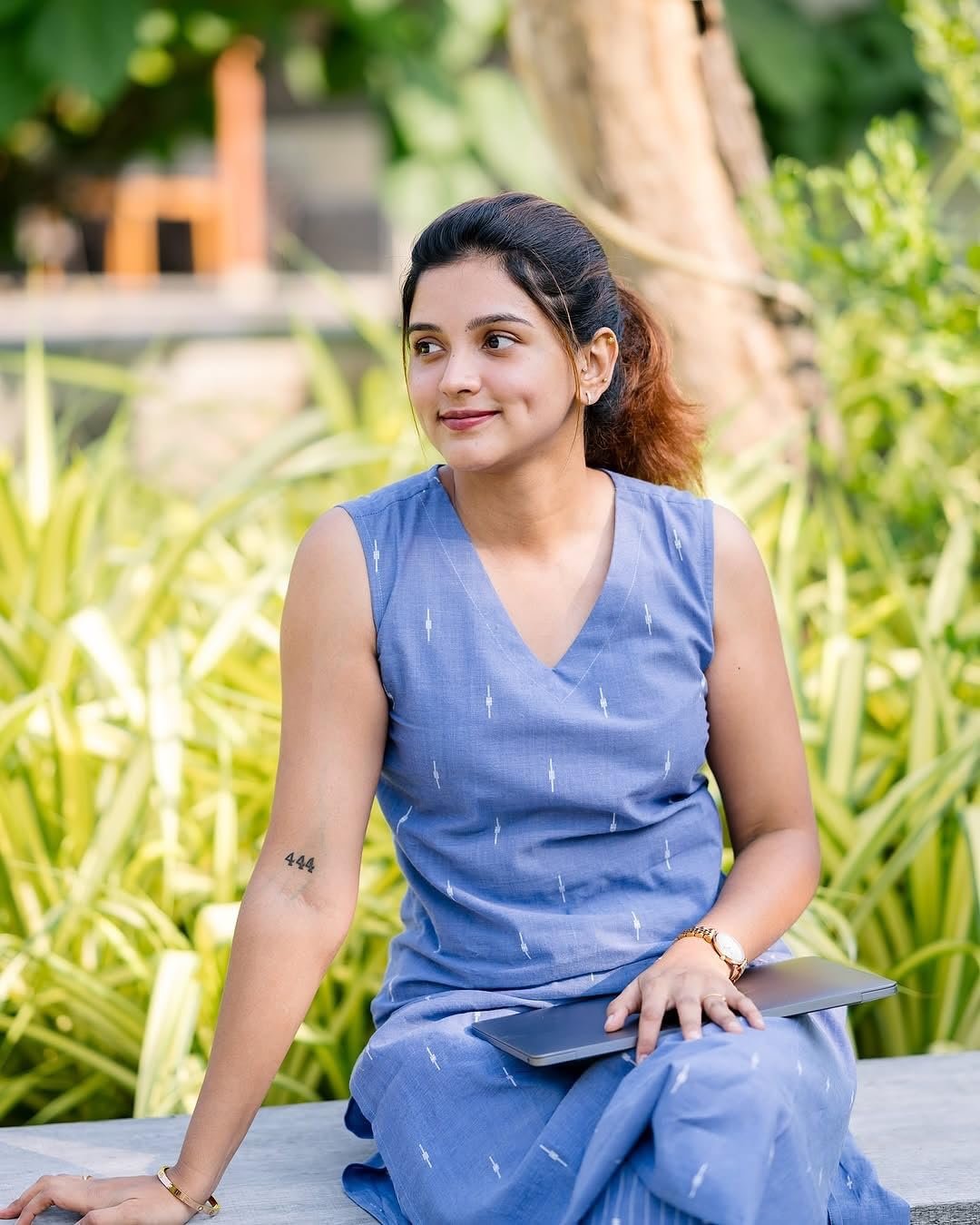 GoSriKi Women's Cotton Blend Straight Printed Kurta with Pant - Image 5