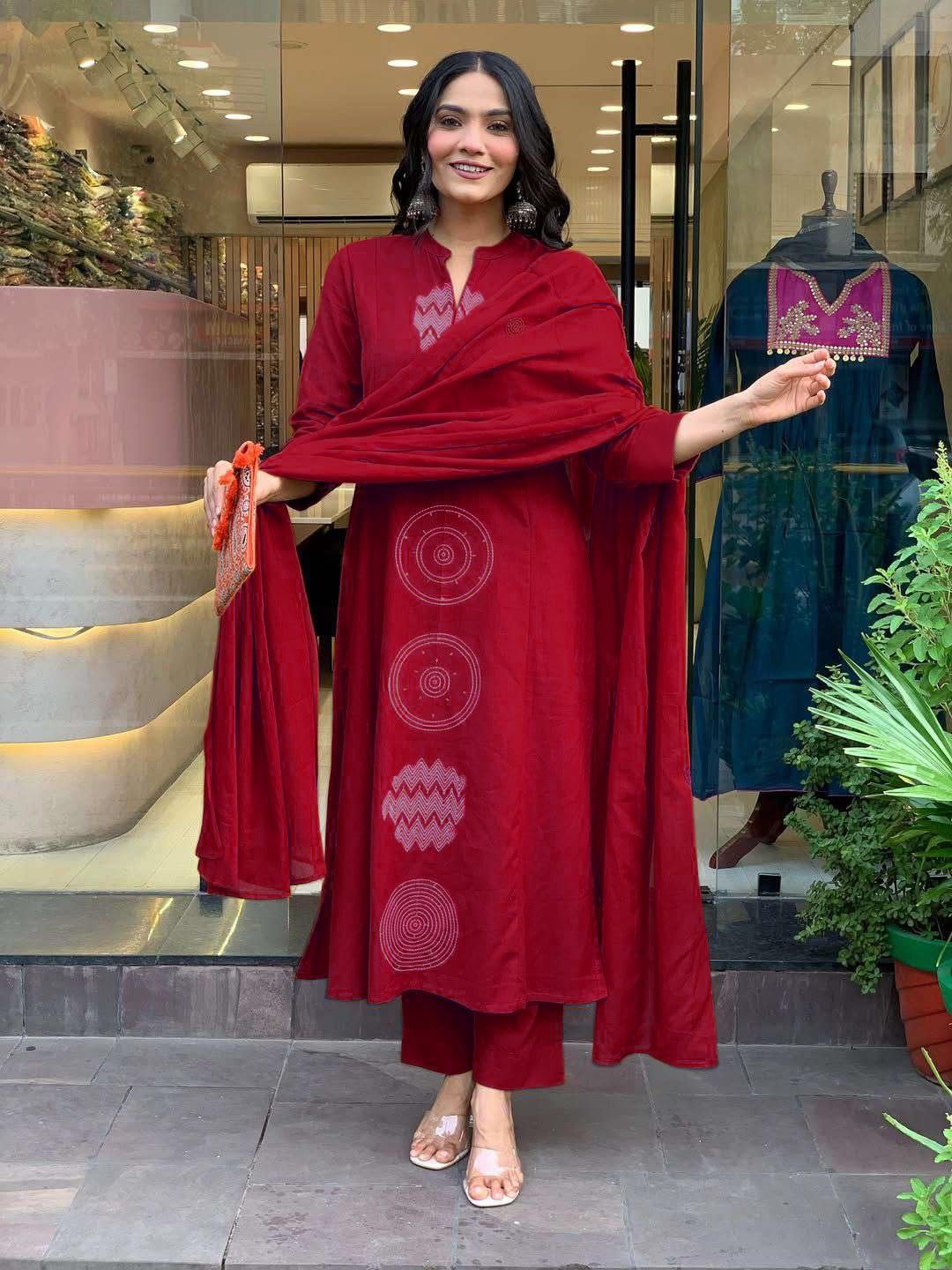 GoSriKi Women's Rayon Viscose Embroidery Straight Kurta with Pant & Dupatta