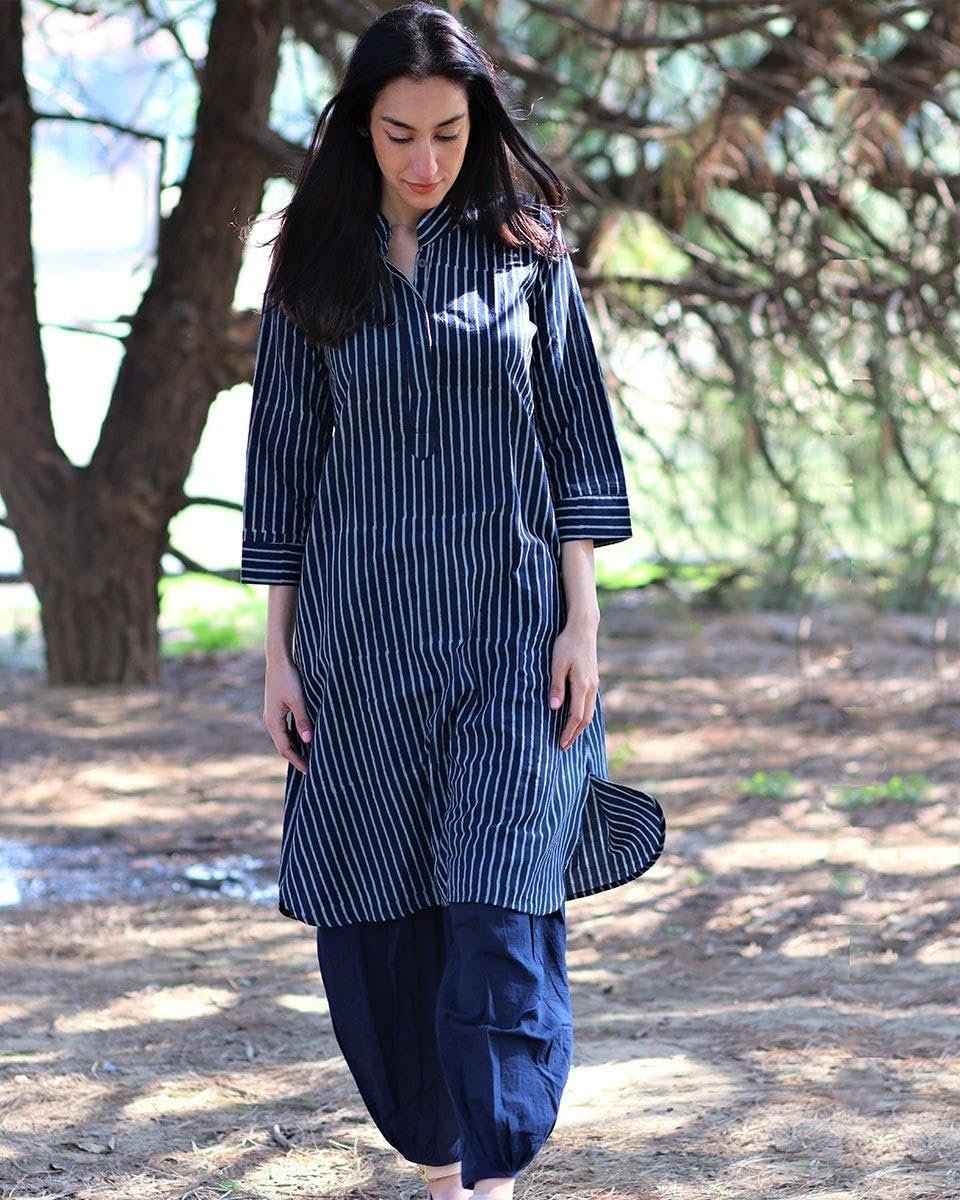 GoSriKi Women's Rayon Viscose Printed Straight Kurta with Pant - Image 3